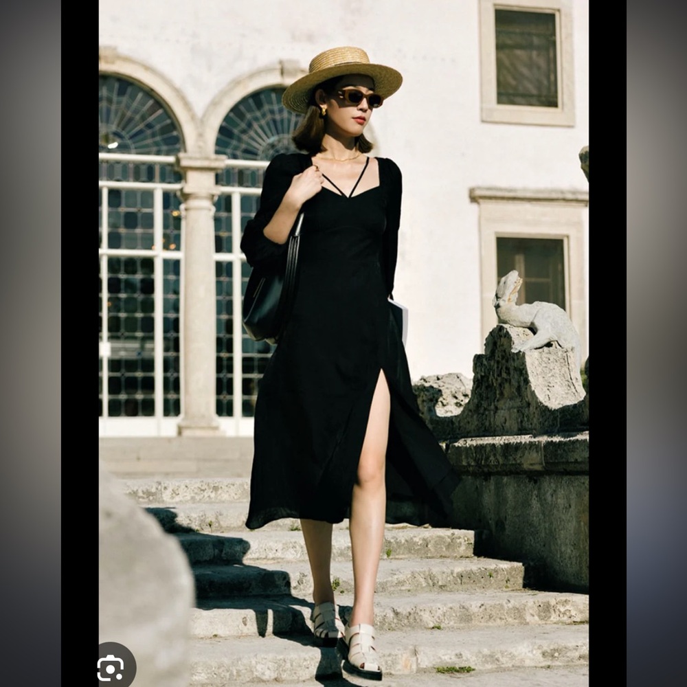 Petite Studio Black Raya Dress